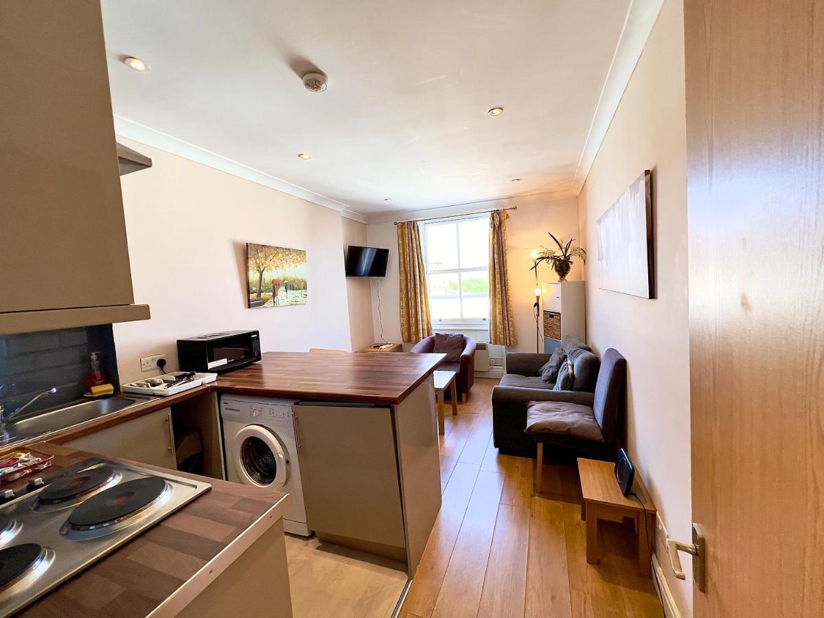 2 Bedroom Apartment In Westminster ลอนดอน ภายนอก รูปภาพ